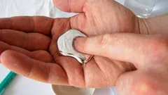 Wusstest du, dass es ein Metall gibt, das in der Hand schmilzt? Und das ist kein Trick.