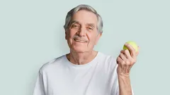 Tennisball gegen Verspannungen und Steifheit: 10-minütige Abendroutine